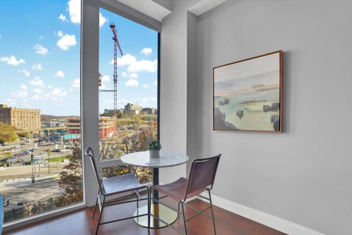 Cozysuites Posh 1Br, Ppg Paints Arena, Pitts Pittsburgh Exterior photo